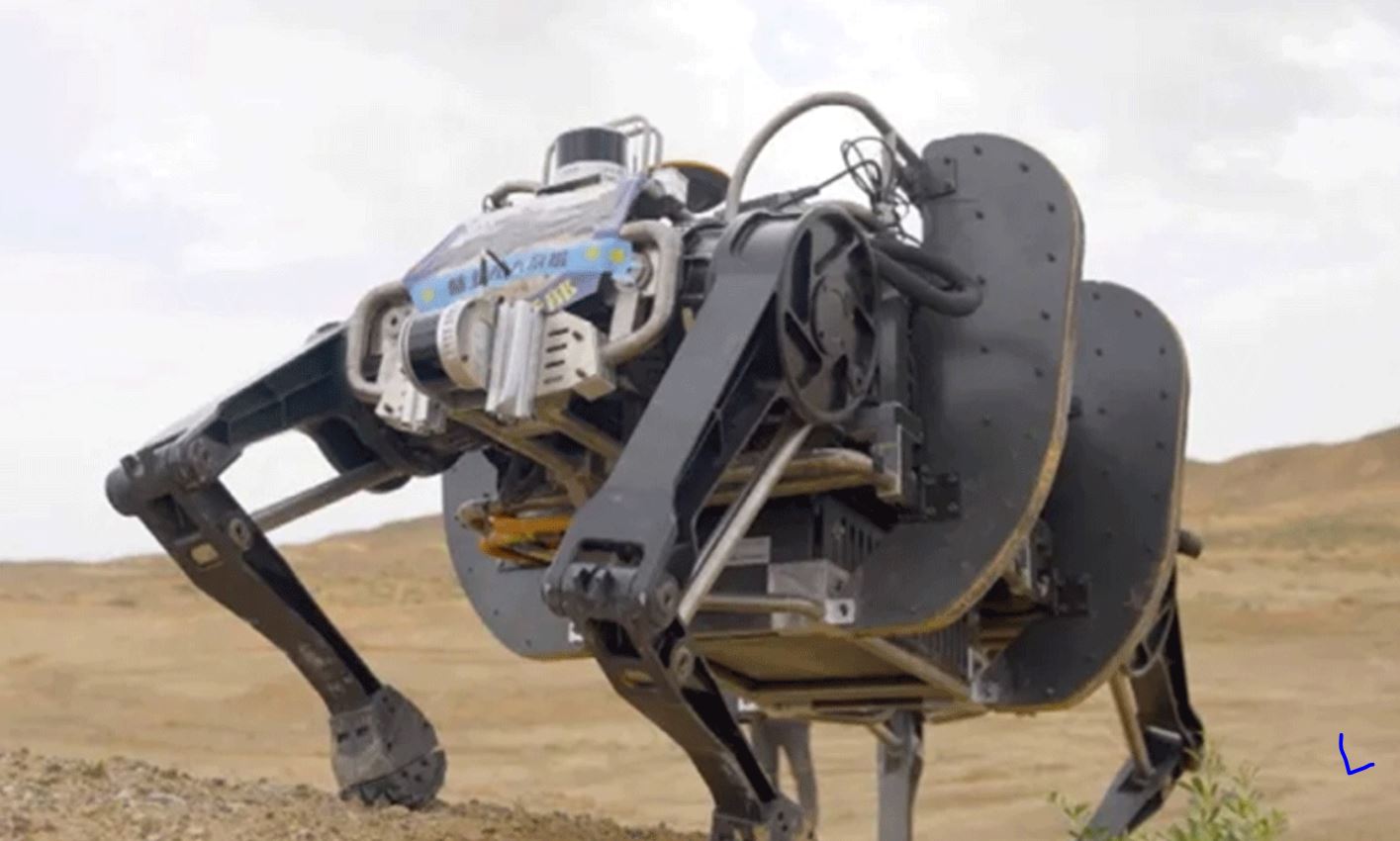 चीन की सेना ने बनाया है ये पॉवरफुल रोबोट, जानें कैसी सीमाओं पर होगा तैनात