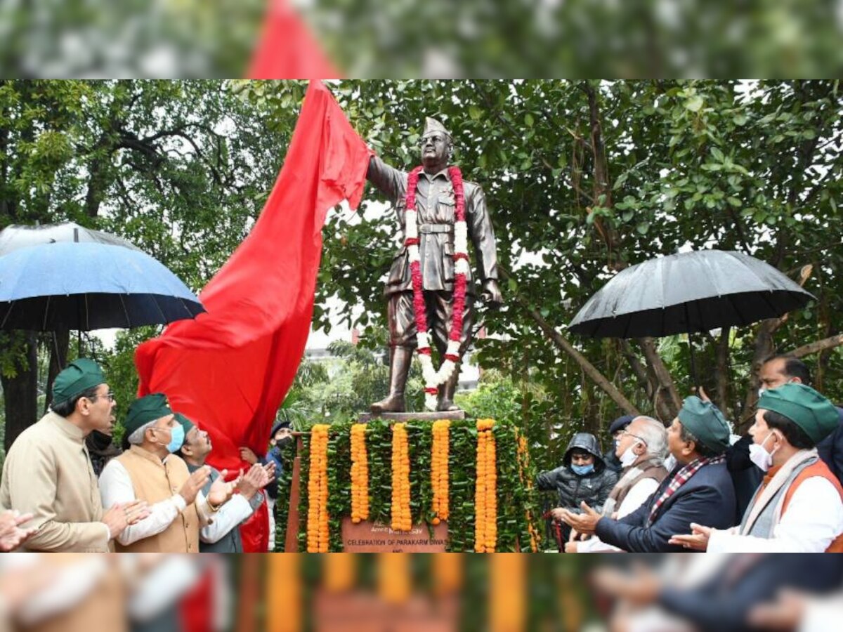 चंडीगढ़ के नेताजी सुभाष चंद्र बोस पार्क में नेताजी की प्रतिमा का अनावरण करते सीएम मनोहर लाल 