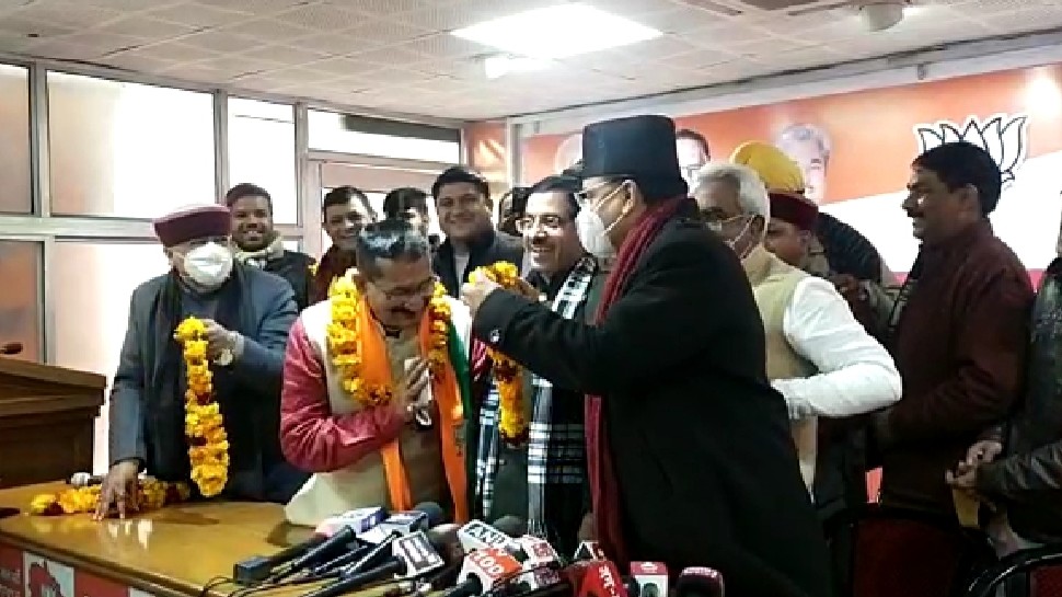'उत्तराखंड के विकास के लिए' किशोर उपाध्याय BJP में शामिल, कांग्रेस से तोड़ा 44 साल पुराना नाता 'उत्तराखंड के विकास के लिए' किशोर उपाध्याय BJP में शामिल, कांग्रेस से तोड़ा 44 साल पुराना नाता