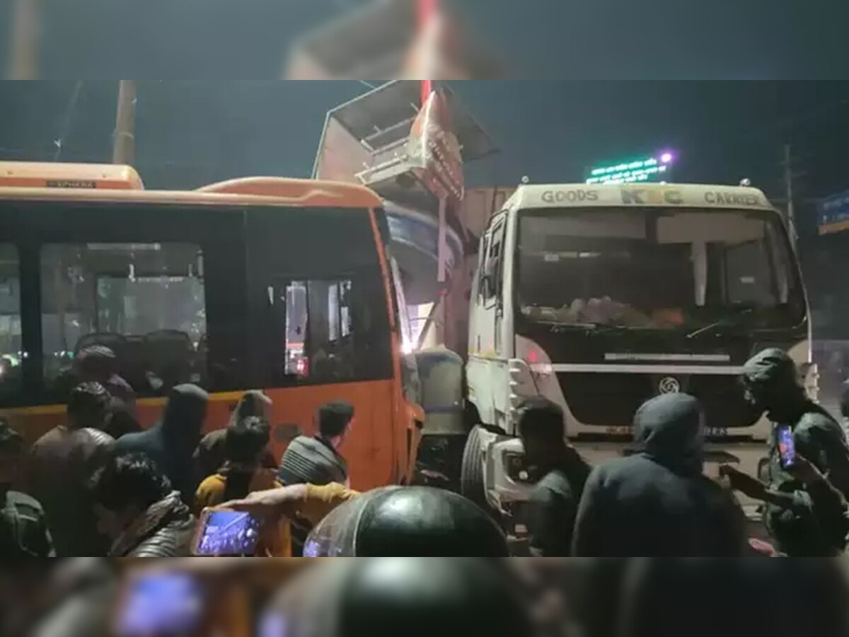 Kanpur Bus Asscident