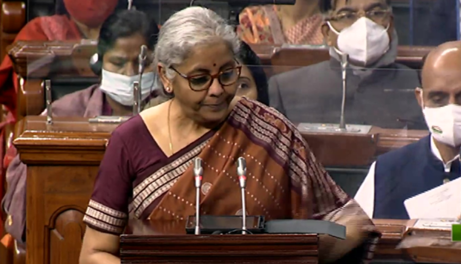 Budget 2022: ये चीजें डालेंगी आपकी जेब पर सीधा फर्क, जानिए क्या हुआ सस्ता और महंगा Budget 2022: ये चीजें डालेंगी आपकी जेब पर सीधा फर्क, जानिए क्या हुआ सस्ता और महंगा