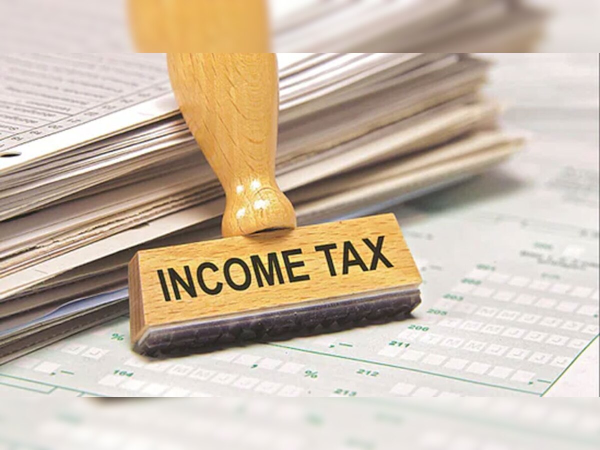 Income Tax Slab: इनकम टैक्‍स स्‍लैब में कोई बदलाव नहीं, मिडिल क्‍लास को नहीं मिली राहत