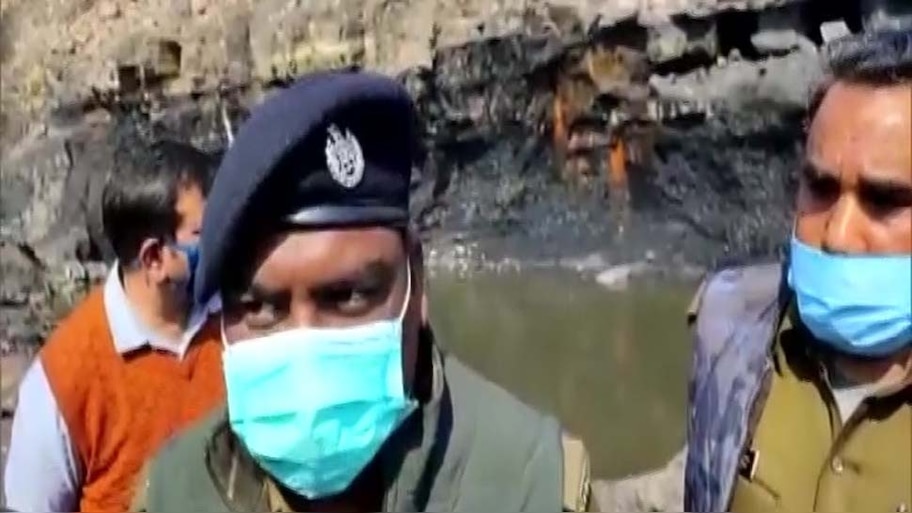   धनबाद में अवैध खनन में चार महिलाओं की मौत; इतने लोगों के मलबे में दबे होने की आशंका 