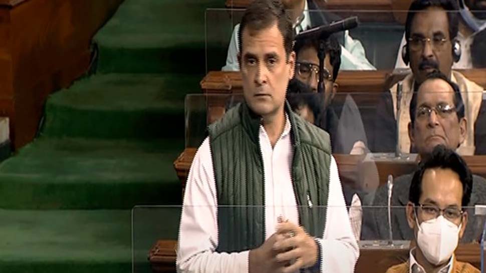 Lok Sabha में Rahul Gandhi का BJP पर निशाना; बोले हमने खत्म की थी ये चीज तुम वापस ले आए Lok Sabha में Rahul Gandhi का BJP पर निशाना; बोले हमने खत्म की थी ये चीज तुम वापस ले आए