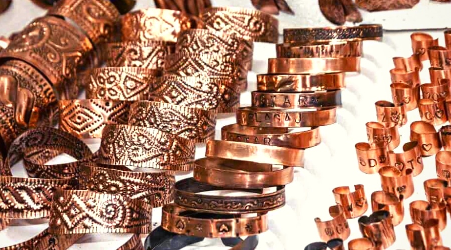 know-benefits-of-wearing-a-copper-ring-and-in-which-finger-it-is-most