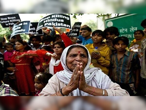 पाकिस्तान में अल्पसंख्यकों के खिलाफ नहीं थम रहे हमले; ईसाई पादरी के बाद हिंदू व्यापारी की गोली मारकर हत्या