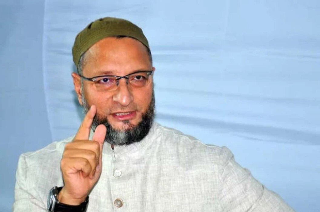 UP Election 2022: असदुद्दीन ओवैसी की गाड़ी पर चलीं गोलियां, AIMIM प्रमुख ने बताई कैसे हुई पूरी वारदात