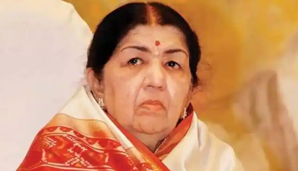 Lata mangeshkar Name: क्या आप जानते हैं Lata का असल नाम, क्या हैं Mangeshkar सरनेम की असल वजह? Lata mangeshkar Name: क्या आप जानते हैं Lata का असल नाम, क्या हैं Mangeshkar सरनेम की असल वजह?