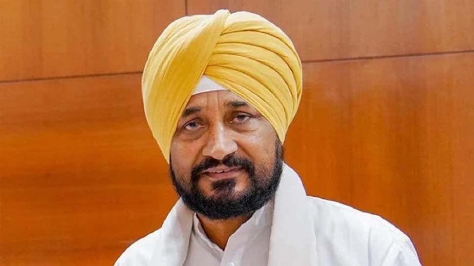 पंजाब चुनाव के लिए कांग्रेस ने पेश किया मुख्यमंत्री का चेहरा; इसपर जताया भरोसा पंजाब चुनाव के लिए कांग्रेस ने पेश किया मुख्यमंत्री का चेहरा; इसपर जताया भरोसा