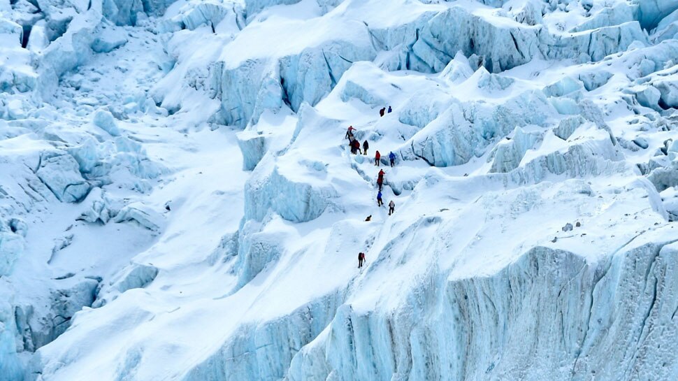 snow is constantly melting on mount everest, reveals in new research