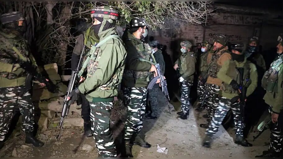 जम्मू कश्मीर के अनंतनाग में दो आतंकी मॉड्यूल का भंडाफोड़, 3 हाइब्रिड आतंकवादी गिरफ्तार
