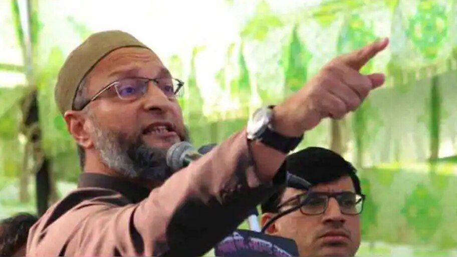 हिजाब विवाद पर जम कर बोले ओवैसी,  हिजाबी लड़की के बारे में कही ये बात