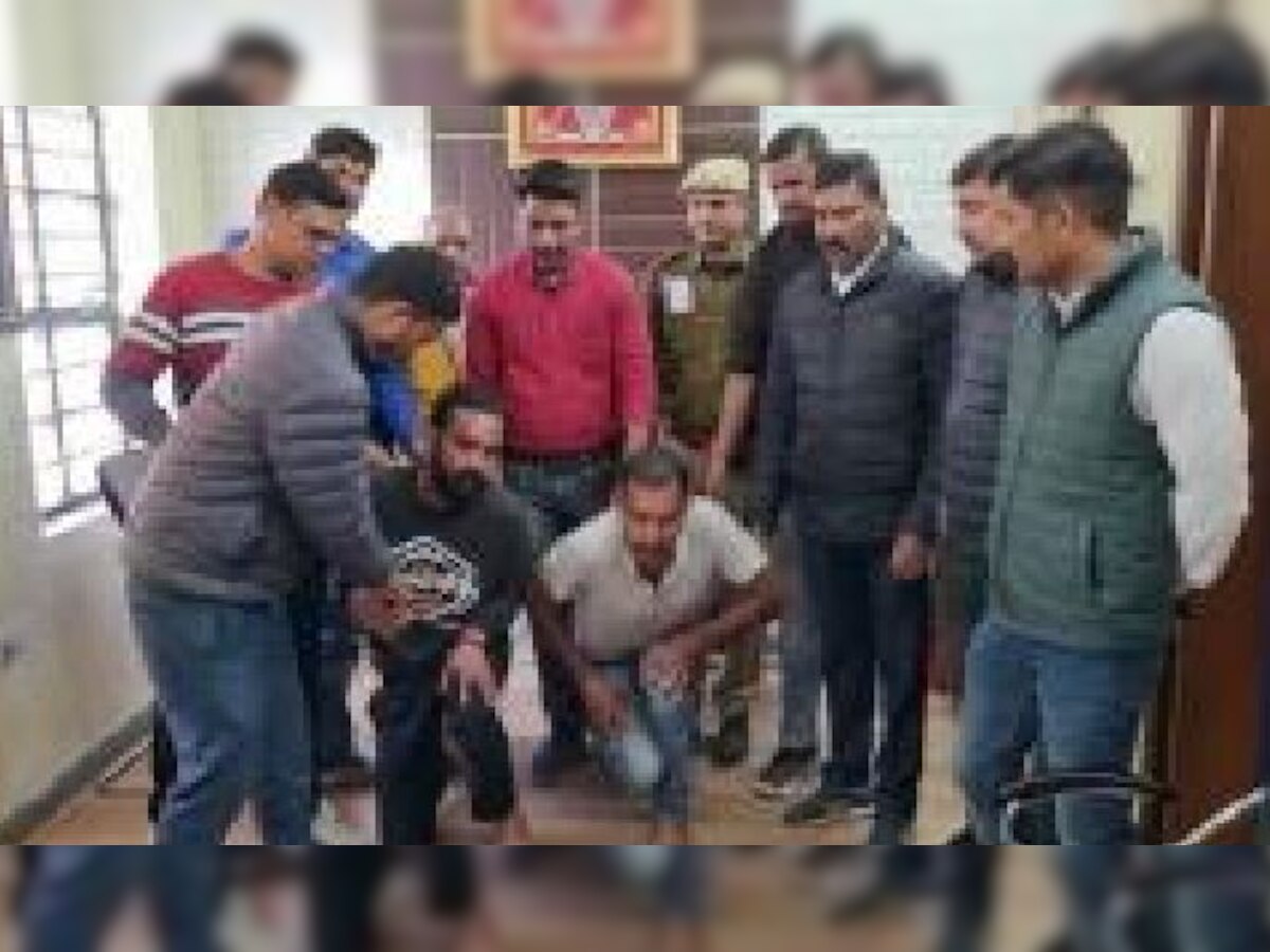 उदयपुर पुलिस ने अवैध हथियार के साथ हिस्ट्रीशीटर सहित 2 को किया गिरफ्तार.