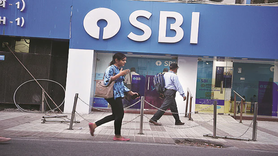 Bank Recruitment 2022: सरकारी नौकरी के इच्छुक ग्रेजुएट्स करें अप्लाई; मिलेगी अच्छी सैलरी Bank Recruitment 2022: सरकारी नौकरी के इच्छुक ग्रेजुएट्स करें अप्लाई; मिलेगी अच्छी सैलरी