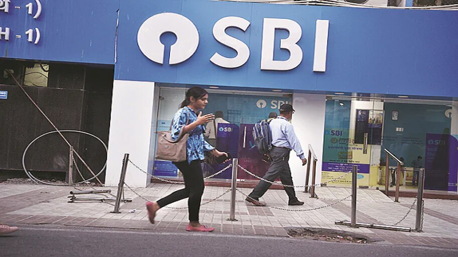 Bank Recruitment 2022: सरकारी नौकरी के इच्छुक ग्रेजुएट्स करें अप्लाई; मिलेगी अच्छी सैलरी