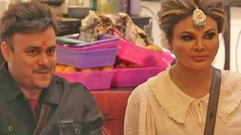 Rakhi Sawant ने अपने पति Ritesh को लेकर खोला बड़ा राज़; बोलीं अभी हम सिर्फ दोस्त हैं! Rakhi Sawant ने अपने पति Ritesh को लेकर खोला बड़ा राज़; बोलीं अभी हम सिर्फ दोस्त हैं!