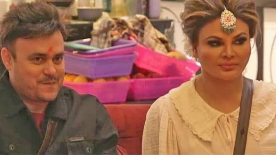 Rakhi Sawant ने अपने पति Ritesh को लेकर खोला बड़ा राज़; बोलीं अभी हम सिर्फ दोस्त हैं!