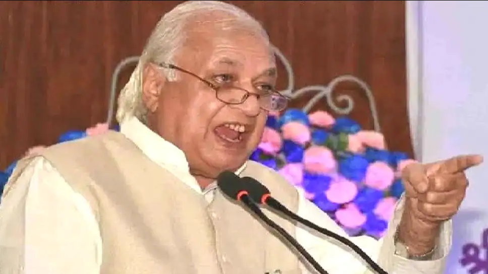 'सिखों की पगड़ी से हिजाब की तुलना ठीक नहीं, ये नहीं है इस्लाम का हिस्सा'- बोले आरिफ मुहम्मद खान 'सिखों की पगड़ी से हिजाब की तुलना ठीक नहीं, ये नहीं है इस्लाम का हिस्सा'- बोले आरिफ मुहम्मद खान