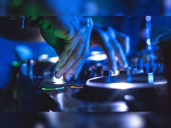 अलामती तस्वीर 