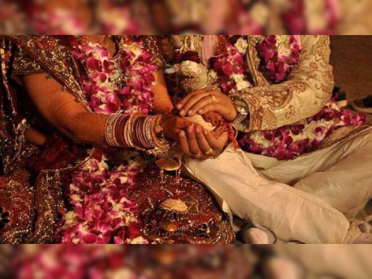 खूंटी: वेलेंटाइन डे पर शादी वाली सौगात, 50 ढ़ुकु जोड़ियां पवित्र बंधन में बंधी