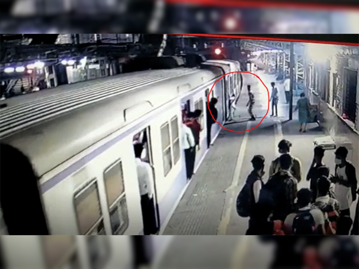 देखें कैसे बाल-बाल बची ये महिला, कट जाती ट्रेन से; वीडियो हो रहा वायरल
