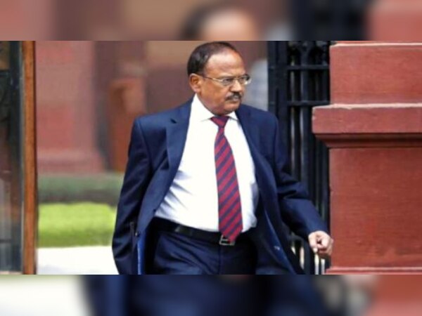 NSA अजीत डोभाल के घर सिक्योरिटी ब्रीच, गिरफ्तार शख्स बोला- शरीर में चिप लगी है