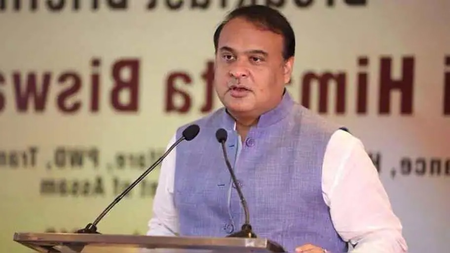 असम सीएम Himanta Biswa Sarma के खिलाफ़ मुकदमा दर्ज; जानें पूरा मामला