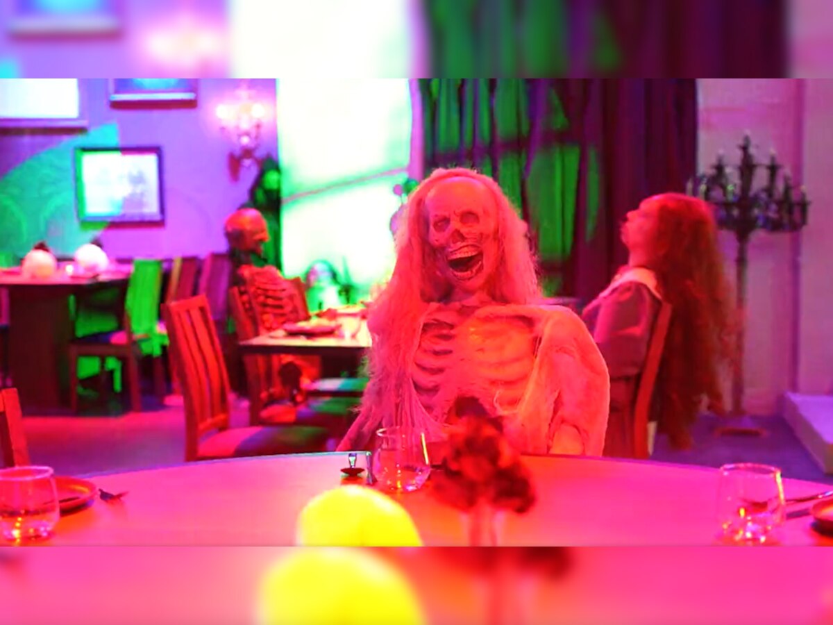 इस रेस्टोरेंट में है भूतों का बसेरा, डरावने वेटर करते हैं डांस और परोसते हैं खाना; देखें Video