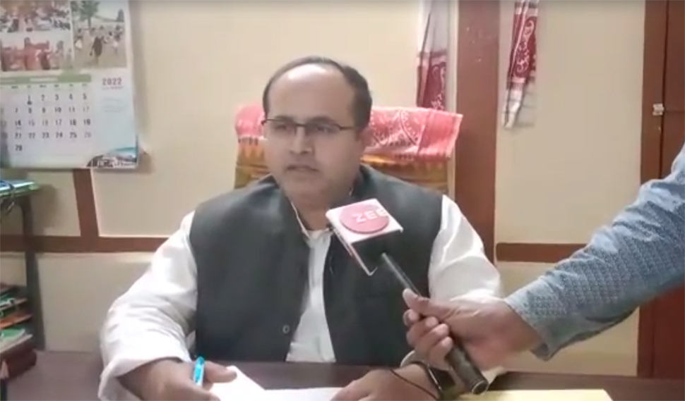 भाजपा अपने फायदे के लिए हिजाब मामले के लिए सियासत कर रही है: AIUDF विधायक भाजपा अपने फायदे के लिए हिजाब मामले के लिए सियासत कर रही है: AIUDF विधायक