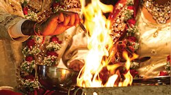 100 साल की उम्र में बुजुर्ग शख्स ने फिर से रचाई शादी! नाती-पोते ने निकाली बारात
