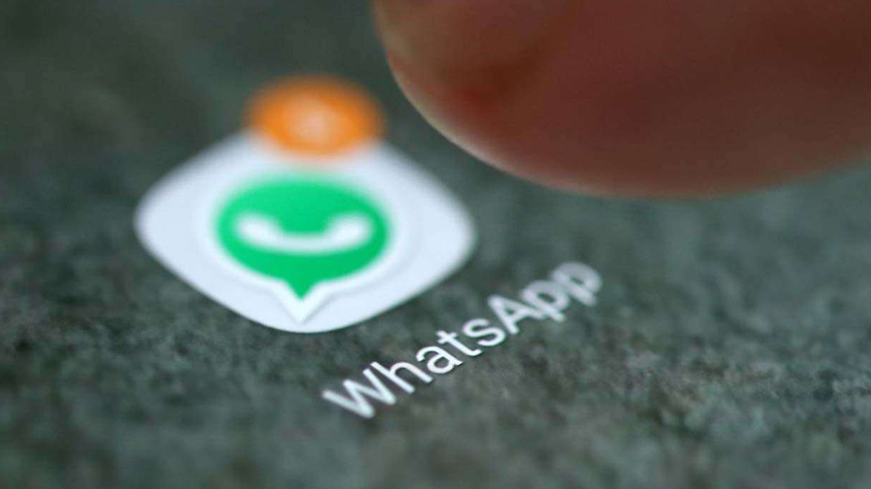 आखिर क्यों लगाई यूजर्स ने व्हाट्सएप को फटकार; विरोध देखकर लेना पड़ा था ये फैसला वापस आखिर क्यों लगाई यूजर्स ने व्हाट्सएप को फटकार; विरोध देखकर लेना पड़ा था ये फैसला वापस