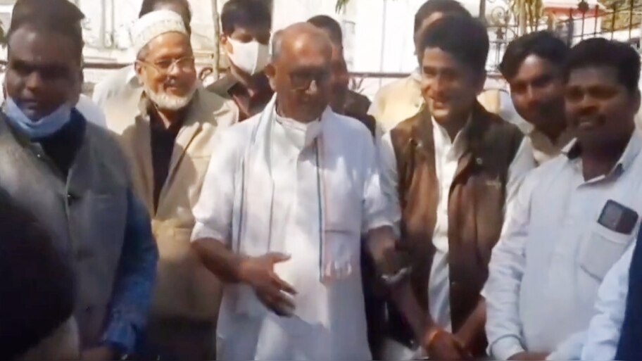 कांग्रेस नेता Digvijay Singh का वीडियो वायरल; गुस्से में कार्यकर्ताओं से कह डाली बड़ी बात