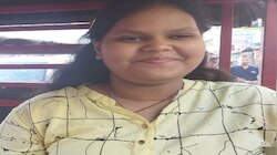आंखों की रोशनी गंवाने के बाद भी 12 भाषाओं में गाना गा रही है पटना की जयश्री