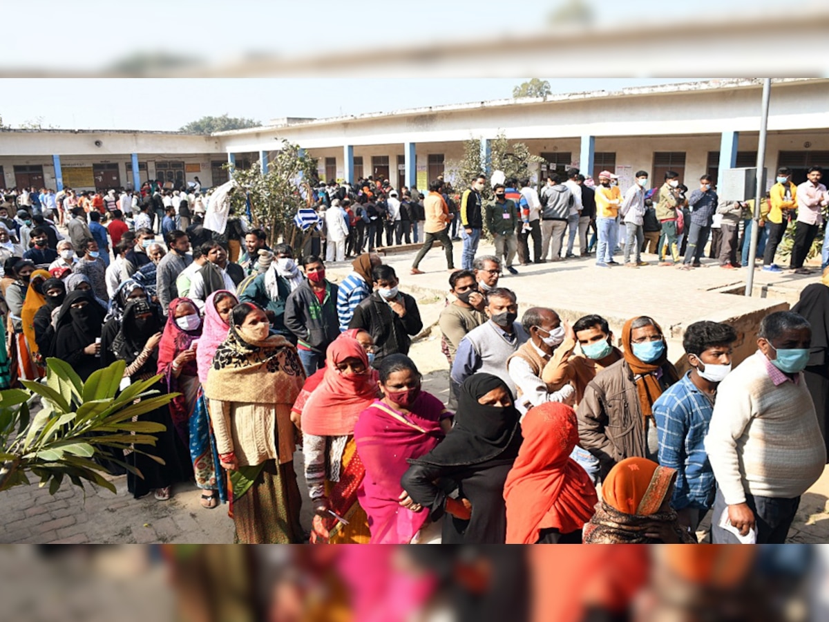 यूपी चुनाव के तीसरे चरण में पड़े 60 फीसदी वोट, पंजाब में करीब 65 प्रतिशत मतदान