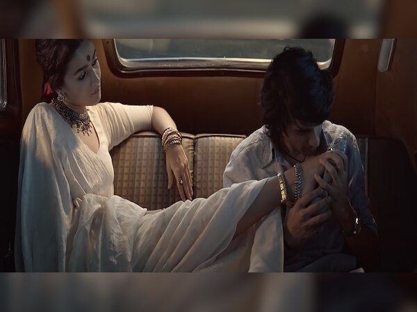 Video: आलिया भट्ट का नया गाना हुआ रिलीज़; इस एक्टर के साथ रोमांस करती आईं नज़र