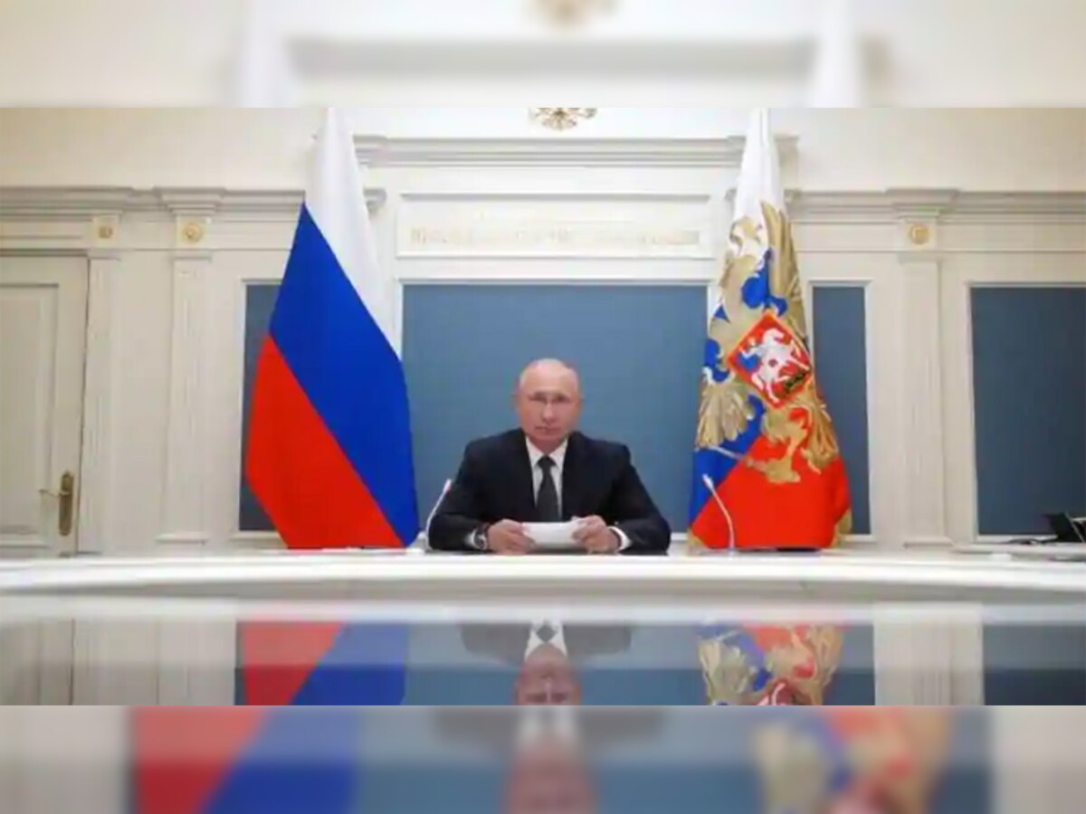 रूस के राष्‍ट्रपति व्‍लादिमीर पुतिन (फाइल फोटो). 