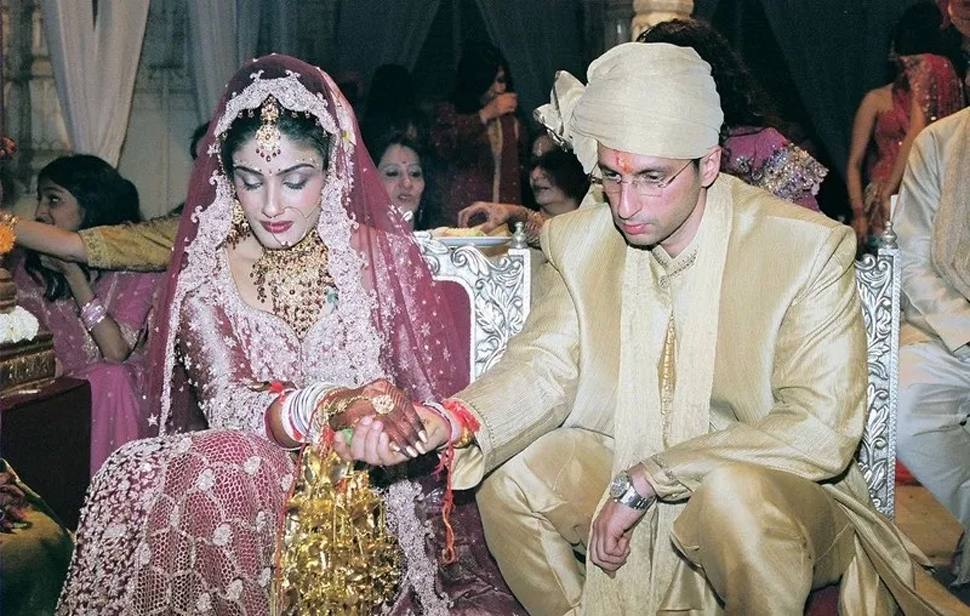 Raveena Tandon Wedding Anniversary: ने शेयर किए 18 साल पुराने वीडियो, पति के लिए कही यह बात Raveena Tandon Wedding Anniversary: ने शेयर किए 18 साल पुराने वीडियो, पति के लिए कही यह बात