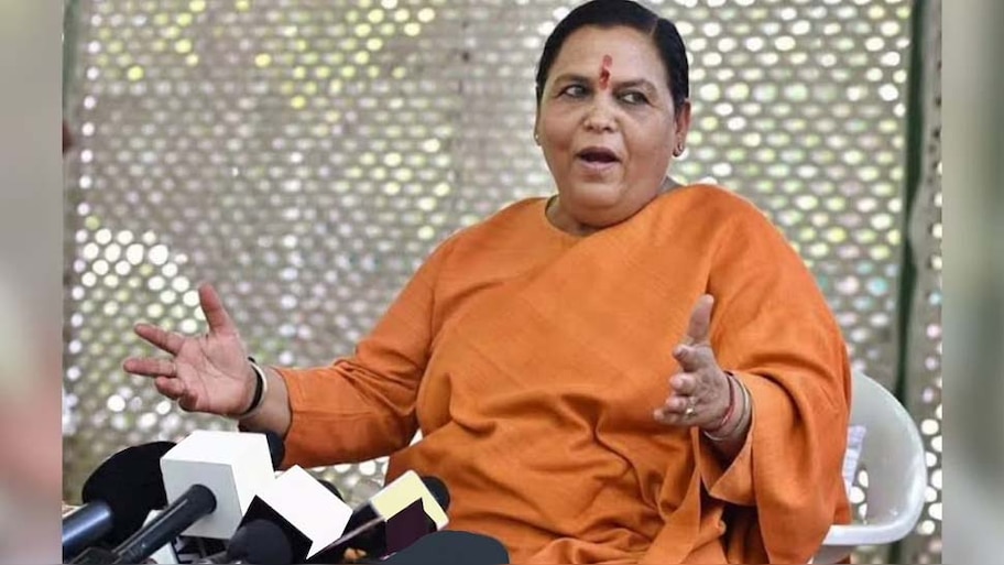  मध्य प्रदेश में शराबबंदी के बहाने अपनी सियासी अहमियत जताने की तैयार में उमा भारती 