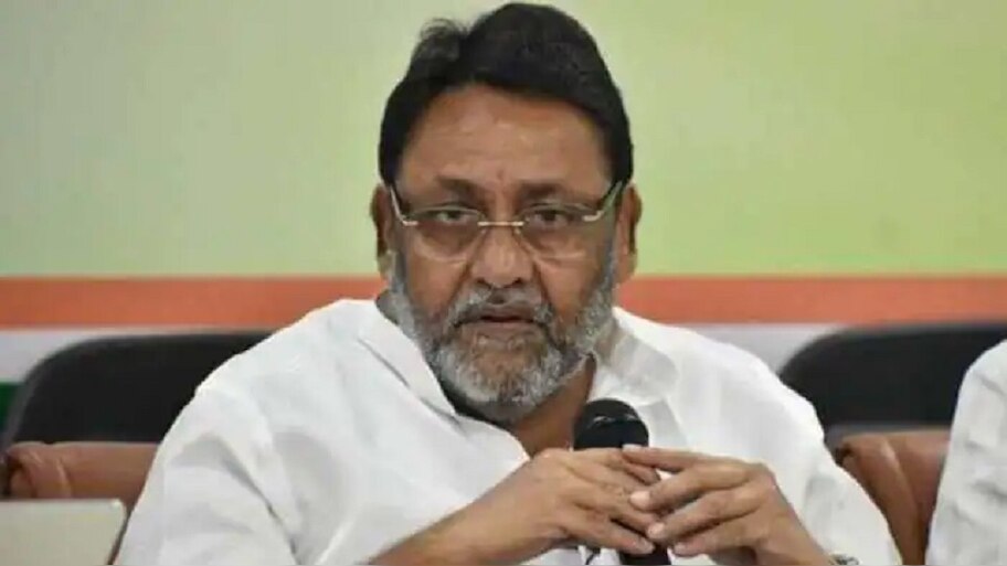 नवाब मलिक को ED दफ्तर ले गए अधिकारी; अंडरवर्ल्ड से कनेक्शन मामले में पूछताछ जारी