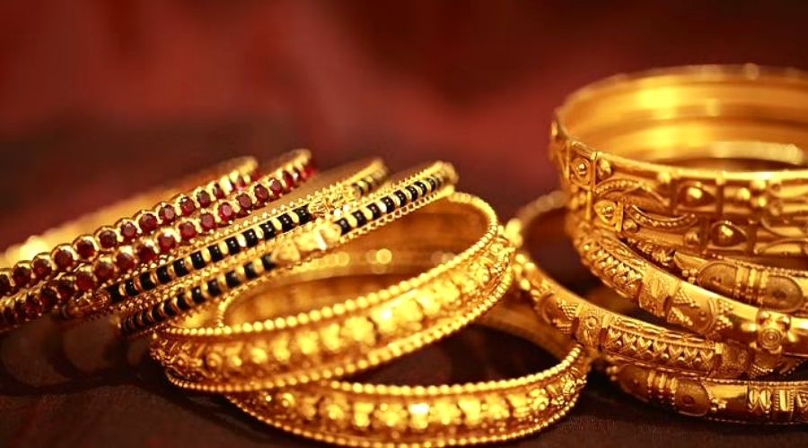 Gold Price: बीते 7 दिनों में 5 बार लुढ़के सोने के दाम, इतना सस्ता हुआ सोना