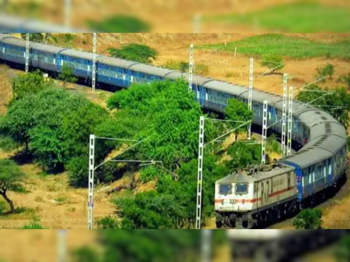 Indian Railway: ट्रैफिक ब्लॉक के चलते बदला गया इन ट्रेनों का रूट, पढ़ें पूरी डिटेल