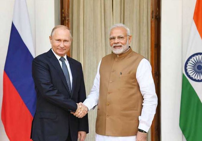 Ukraine Crisis: पीएम मोदी ने रूसी राष्ट्रपति पुतिन से की बात, हिंसा रोकने की अपील की