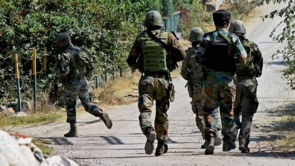 Shopian encounter: शोपियां में सुरक्षाबलों के साथ मुठभेड़, मारे गए दो आतंकवादी Shopian encounter: शोपियां में सुरक्षाबलों के साथ मुठभेड़, मारे गए दो आतंकवादी