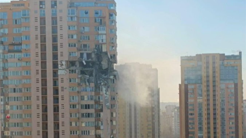 Russia Ukraine War Live: US से मिले 'धोका' के बाद यूक्रेन की मदद को आगे आया यह बड़ा देश, भेजा जंगी साजो सामान Russia Ukraine War Live: US से मिले 'धोका' के बाद यूक्रेन की मदद को आगे आया यह बड़ा देश, भेजा जंगी साजो सामान