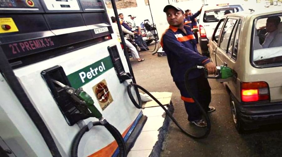 कच्चे तेल की बढ़ती कीमतों के बीच भारत उठा सकता है ये बड़ा कदम, Petrol Price पर पड़ेगा ये असर