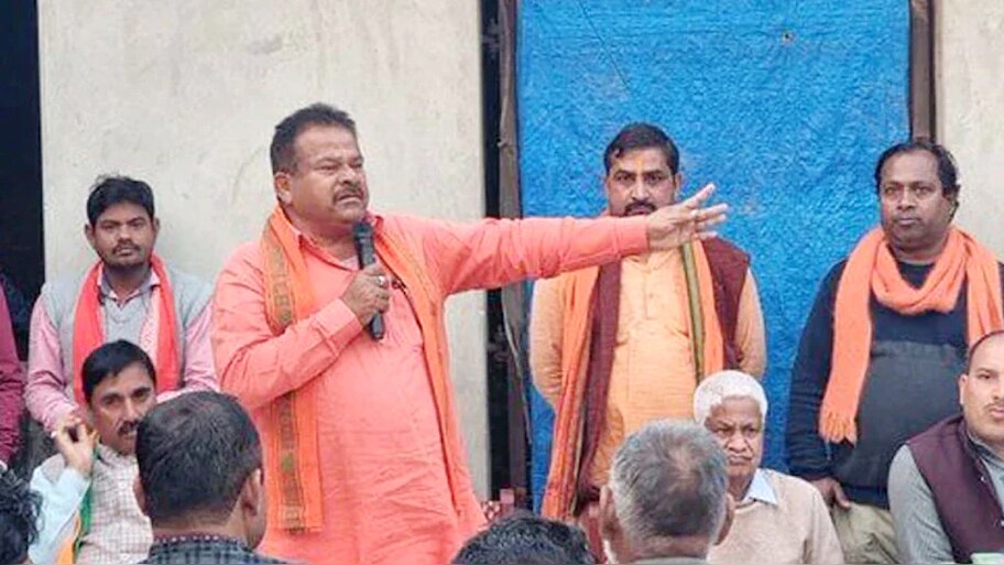 UP: भाजपा नेता मुस्लिमों को लेकर दिया विवादित बयान, चुनाव कमीशन ने लगाई पाबंदी