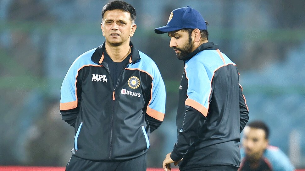Rohit Sharma-Rahul Dravid ने भी इस प्लेयर को नहीं दिया मौका, बाहर बैठे-बैठे बर्बाद हो रहा करियर!