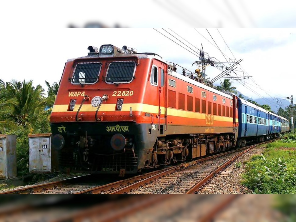 Holi Special Train 2022: अगर आप भी होली में मुंबई से घर आने का बना रहे प्लान, तो इस ट्रेन में फटाफट करा लें टिकट