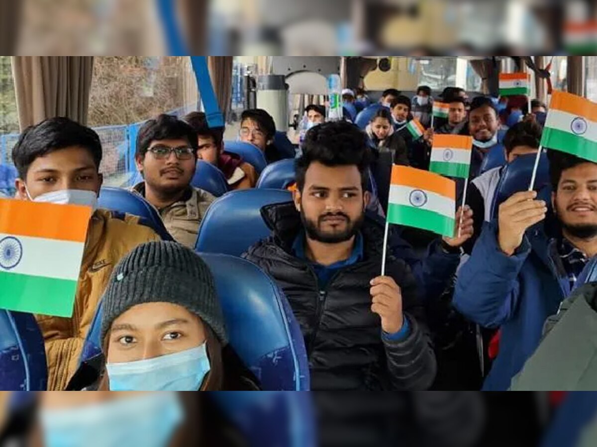 यूक्रेन ने भारतीय छात्रों को बनाया बंधक? रूस के दावे पर भारत ने दिया जवाब