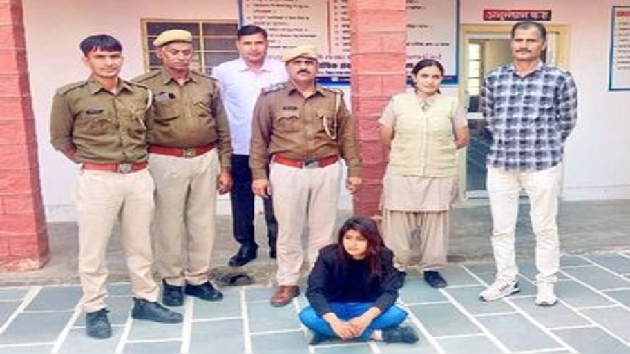 सोशल मीडिया पर बंदूक लहराने वाली लेडी डॉन गिरफ्तार, जानें कमला की पूरी कहानी